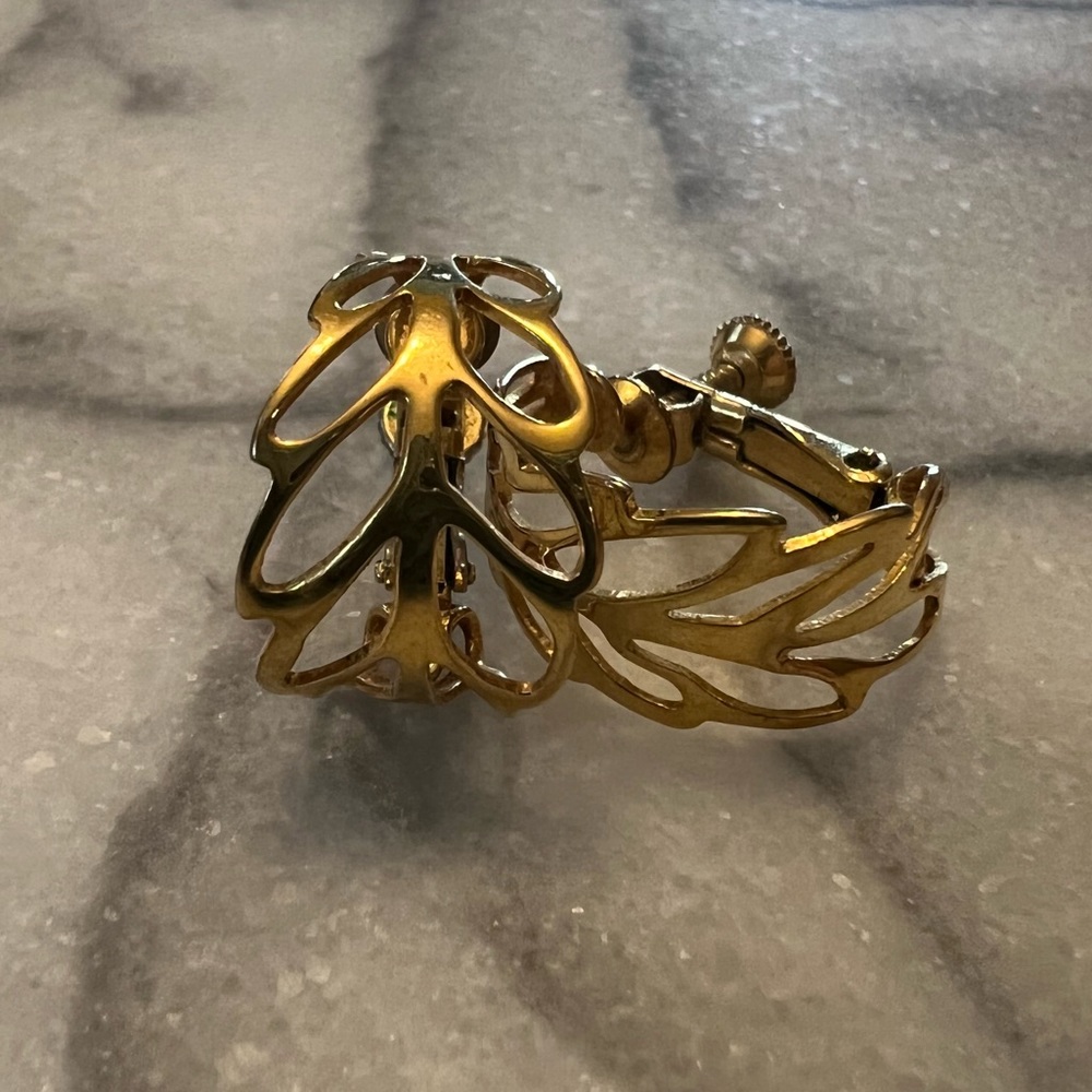 Napier Gold Leave Clip On Earrings 🌿